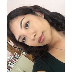 Meet your Posher, Jackie